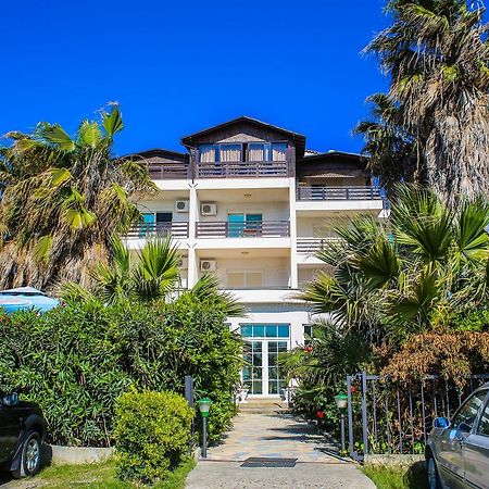 Hotel Venezia Golem  Bagian luar foto
